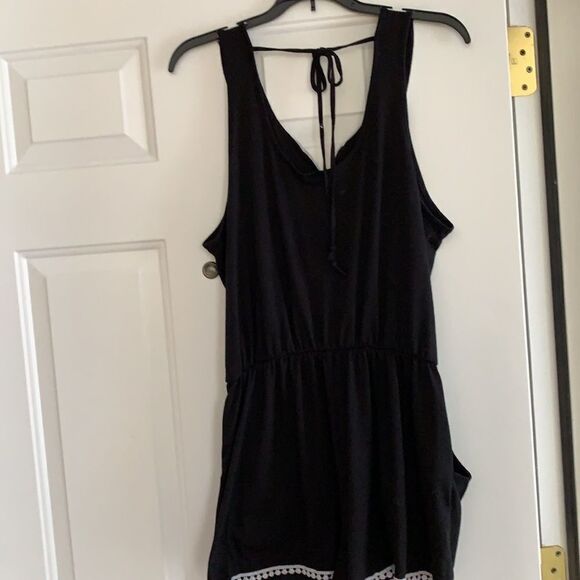 M Fasis XL Romper with embroidery detail around the neck/front. - Picture 2 of 13